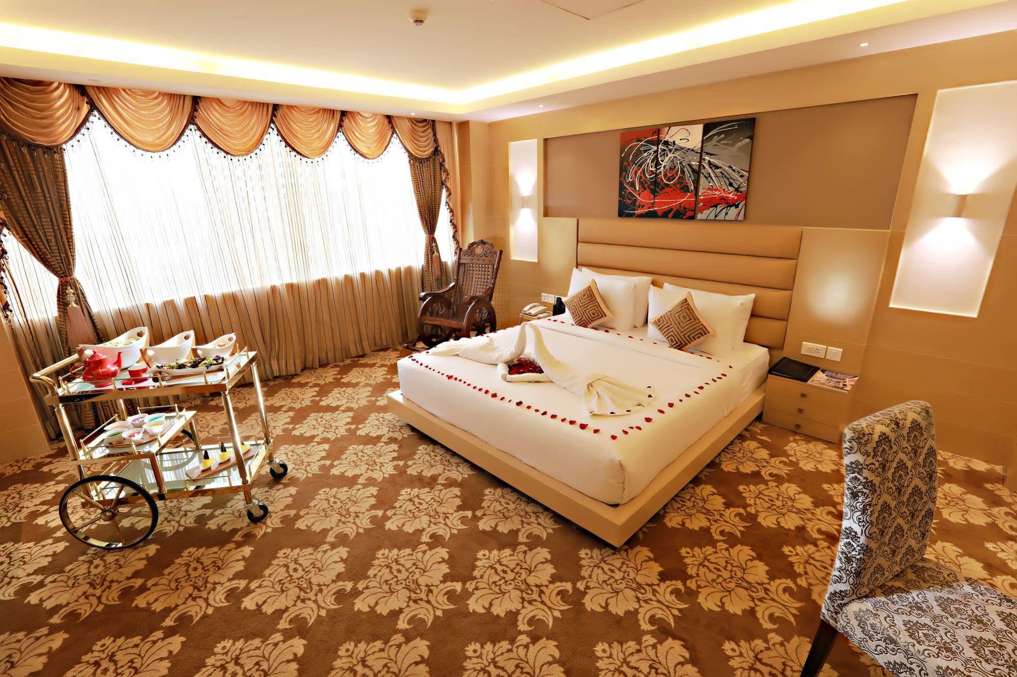 Hotel Patliputra Continental Patna  Exteriér fotografie