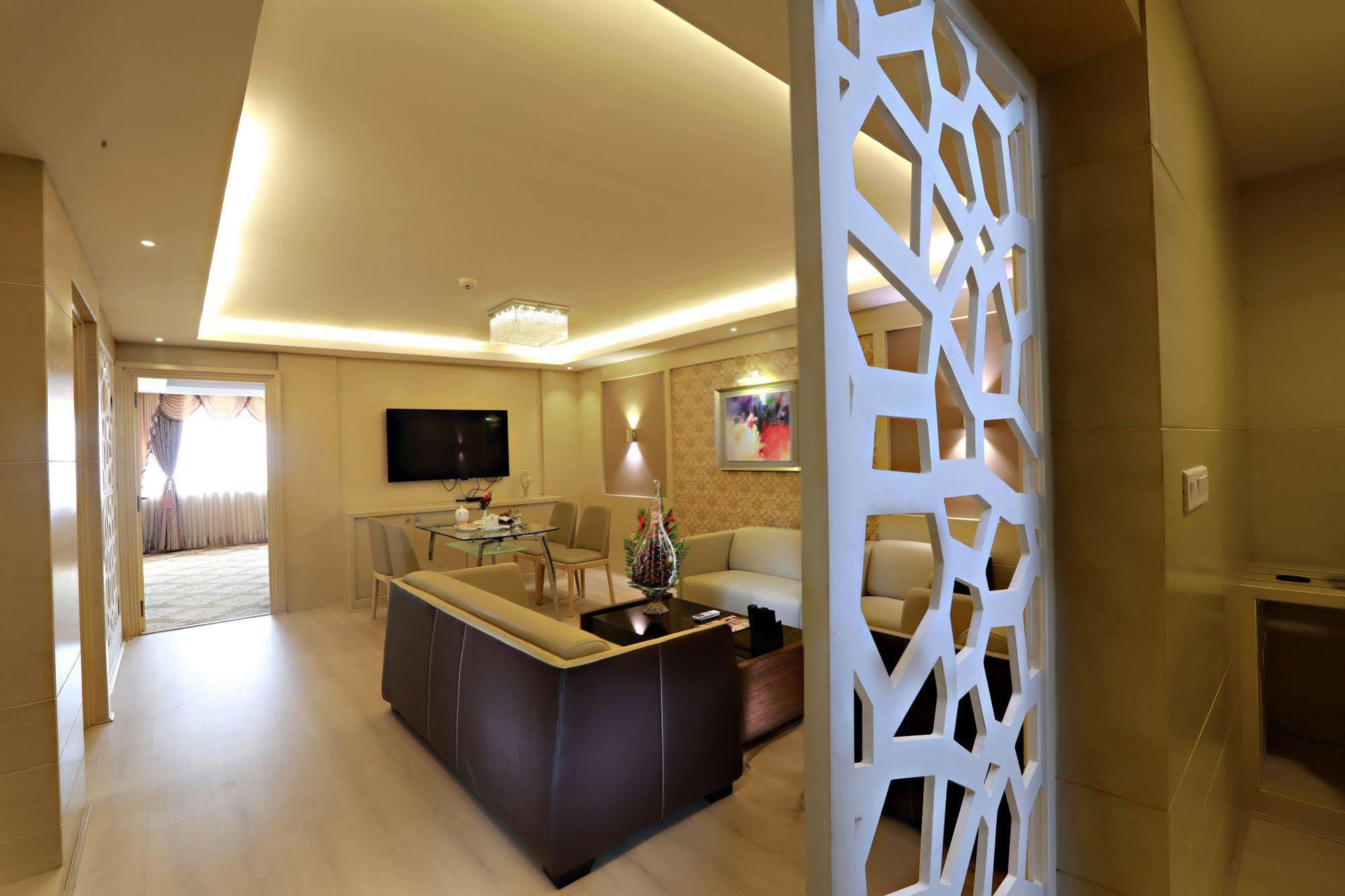 Hotel Patliputra Continental Patna  Exteriér fotografie