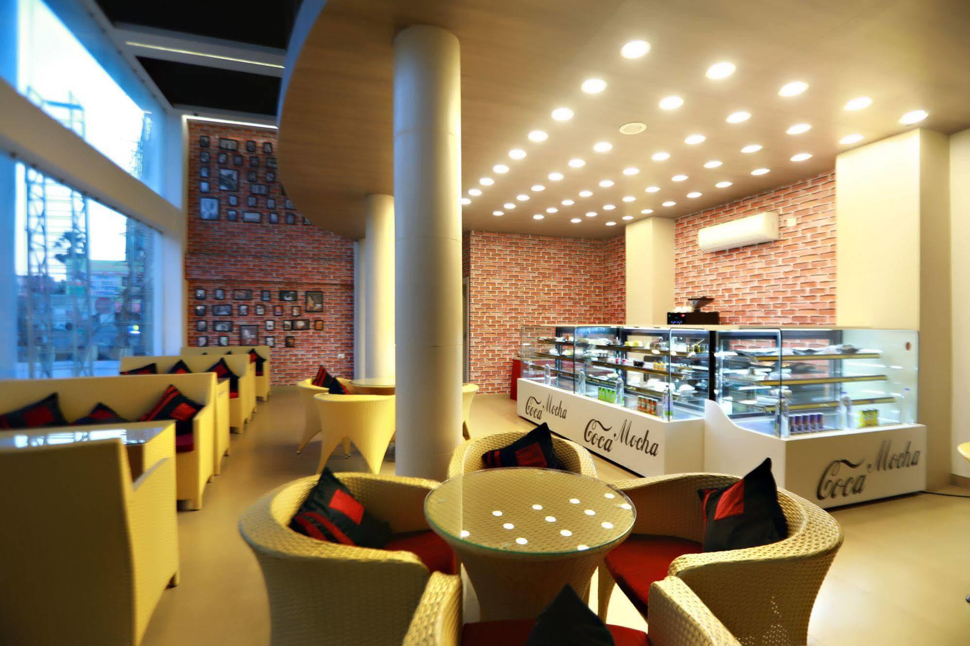 Hotel Patliputra Continental Patna  Exteriér fotografie